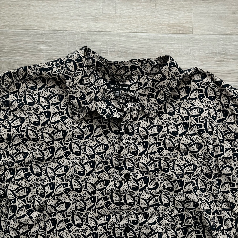 Toad&Co Men’s Fletch Shirt Fish Print Short-Sleeve Button-Up Shirt - Size XXL - Picture 2 of 6